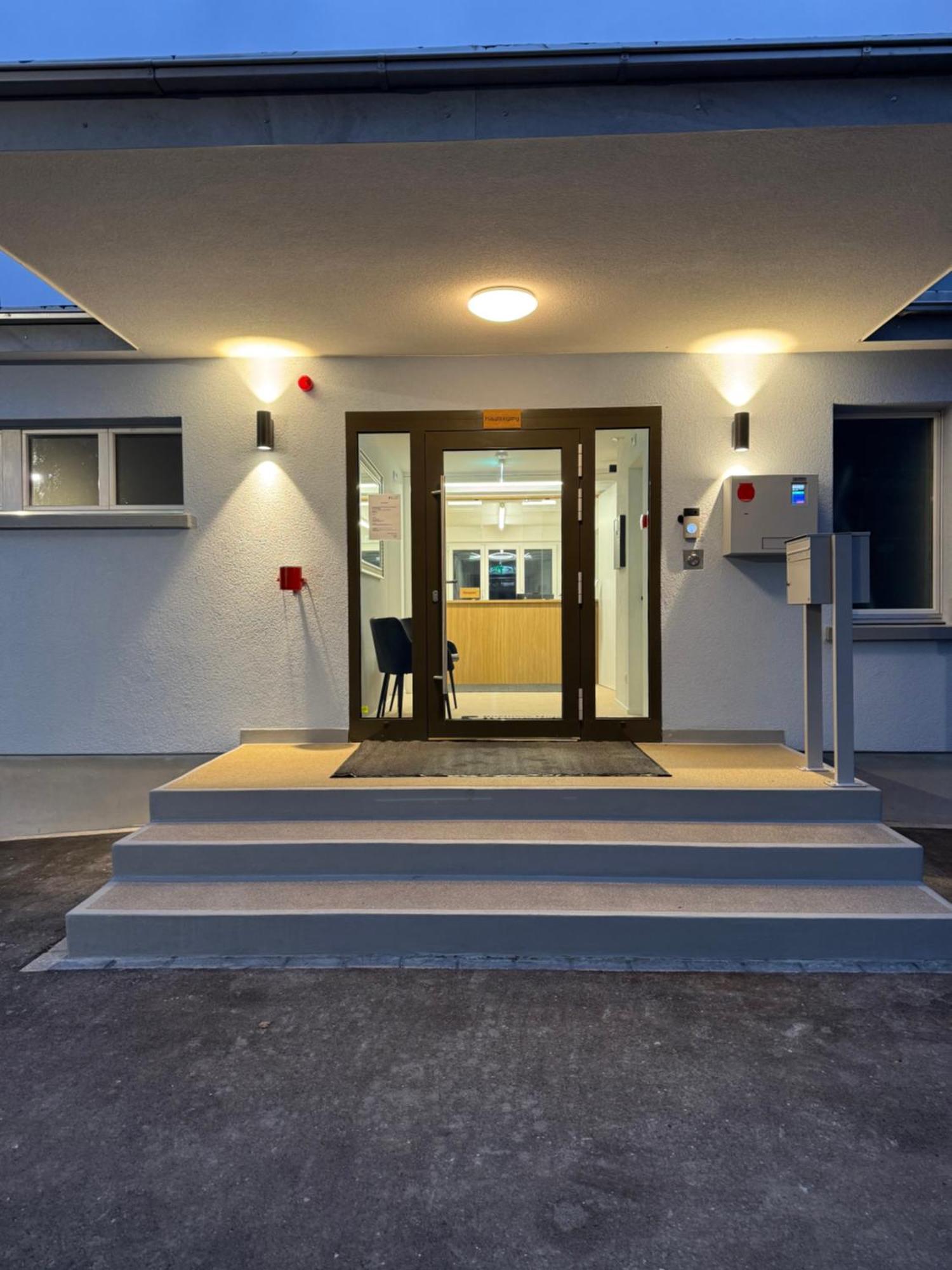 Business Hotel Riverside Duggingen ภายนอก รูปภาพ